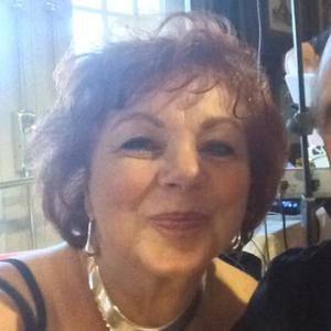 Meet your Posher, Ellen